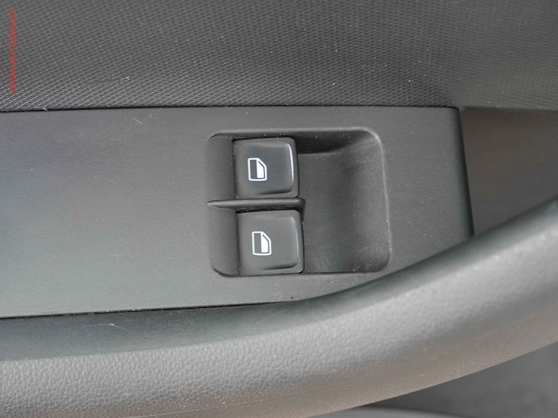 Seat Toledo (2014) 1.2 TSi, 1.maj,ČR, Klima - fotka 14 z 16