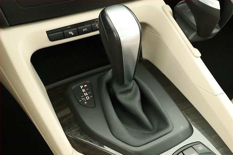 BMW X1 (2010) xDrive23d, 4X4, Automat, Navi - fotka 10 z 21