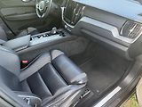 Volvo XC60 B4    R Design    ČR - náhled 21