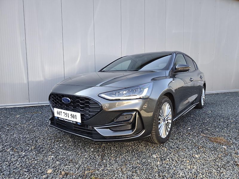 Ford Focus ST-LINE - fotka 1 z 24