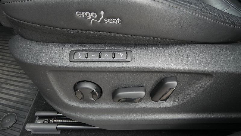 Škoda Kodiaq 2.0 TDI L&K 4x4 DSG - fotka 23 z 26