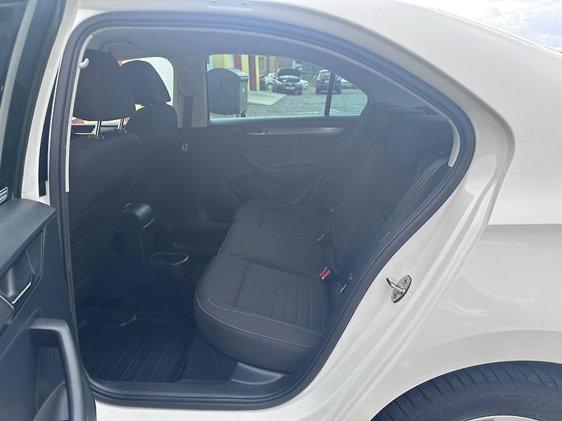 Škoda Rapid (2019) 1.0TSi 81kW/1MAJ/ČR/Výhřev/TOP - fotka 12 z 30