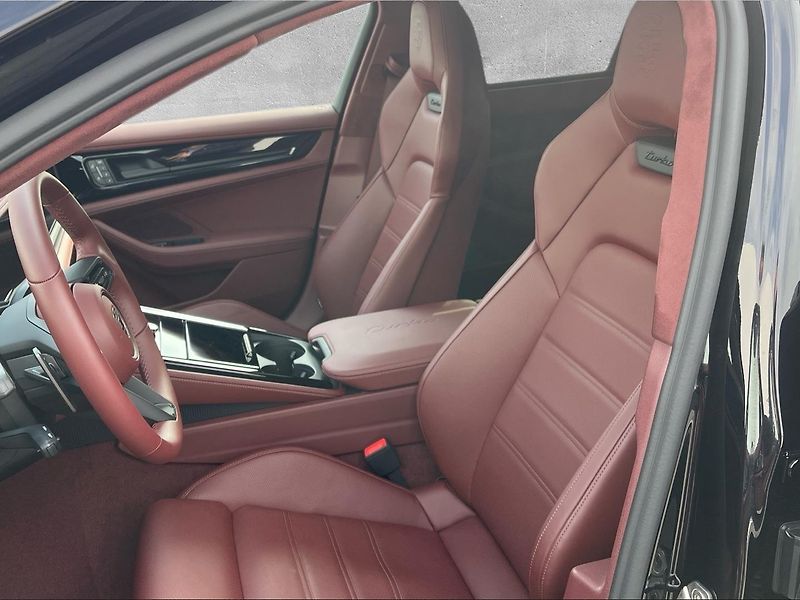 Porsche Panamera Turbo E-Hybrid - fotka 16 z 30