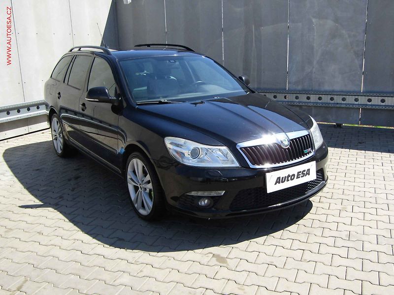 Škoda Octavia (2010) 2.0 TDi, RS, navi - fotografie inzerátu