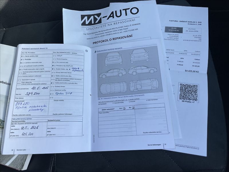 Volkswagen Tiguan 2,0 TDi 110kw 4-Motion LED GPS - fotka 29 z 37