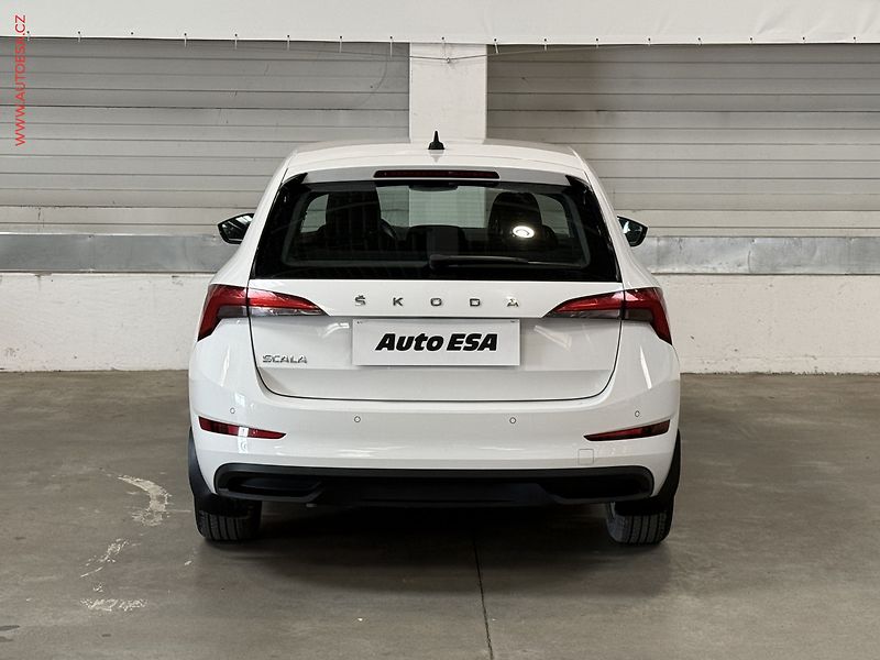 Škoda Scala (2020) 1.6 TDi, Ambition, DSG - fotka 5 z 20
