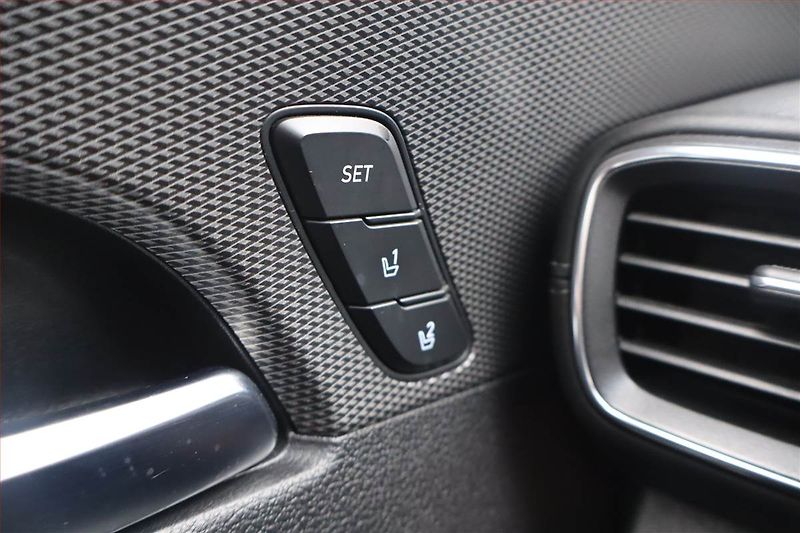 Hyundai Santa Fe (2019) Style 2.2 CRDi, 4X4, Automat - fotka 33 z 34