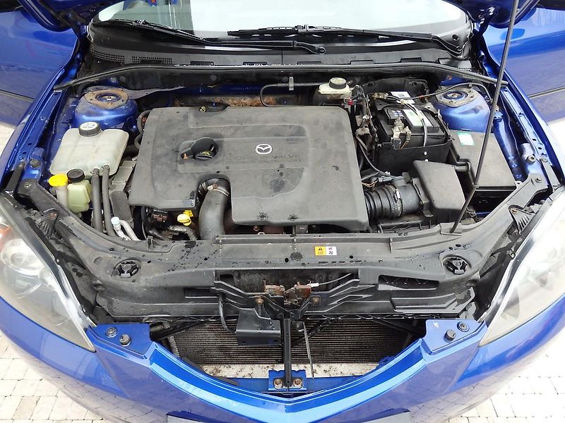 Mazda 3 1,6 HDi 80kW KLIMA, SERVISKA - fotka 13 z 13