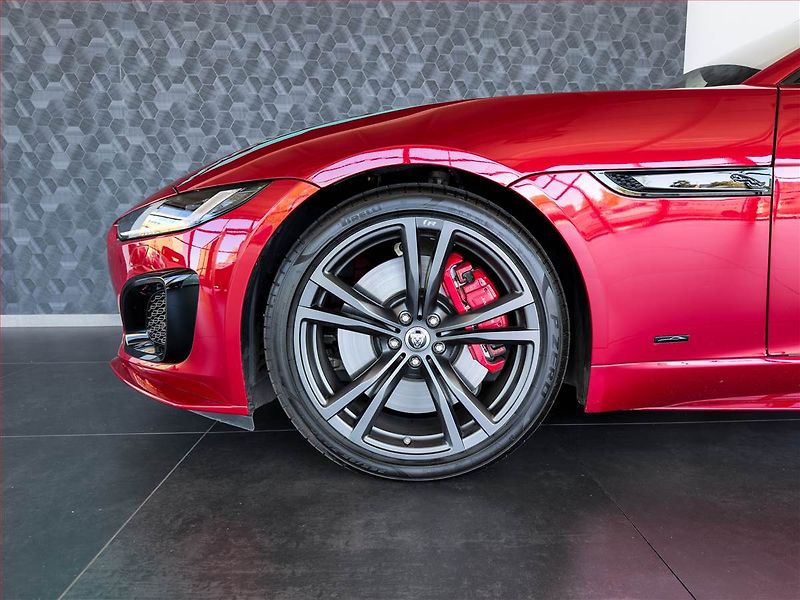 Jaguar F-Type (2024) 575 V8 Kompressor - fotka 11 z 20