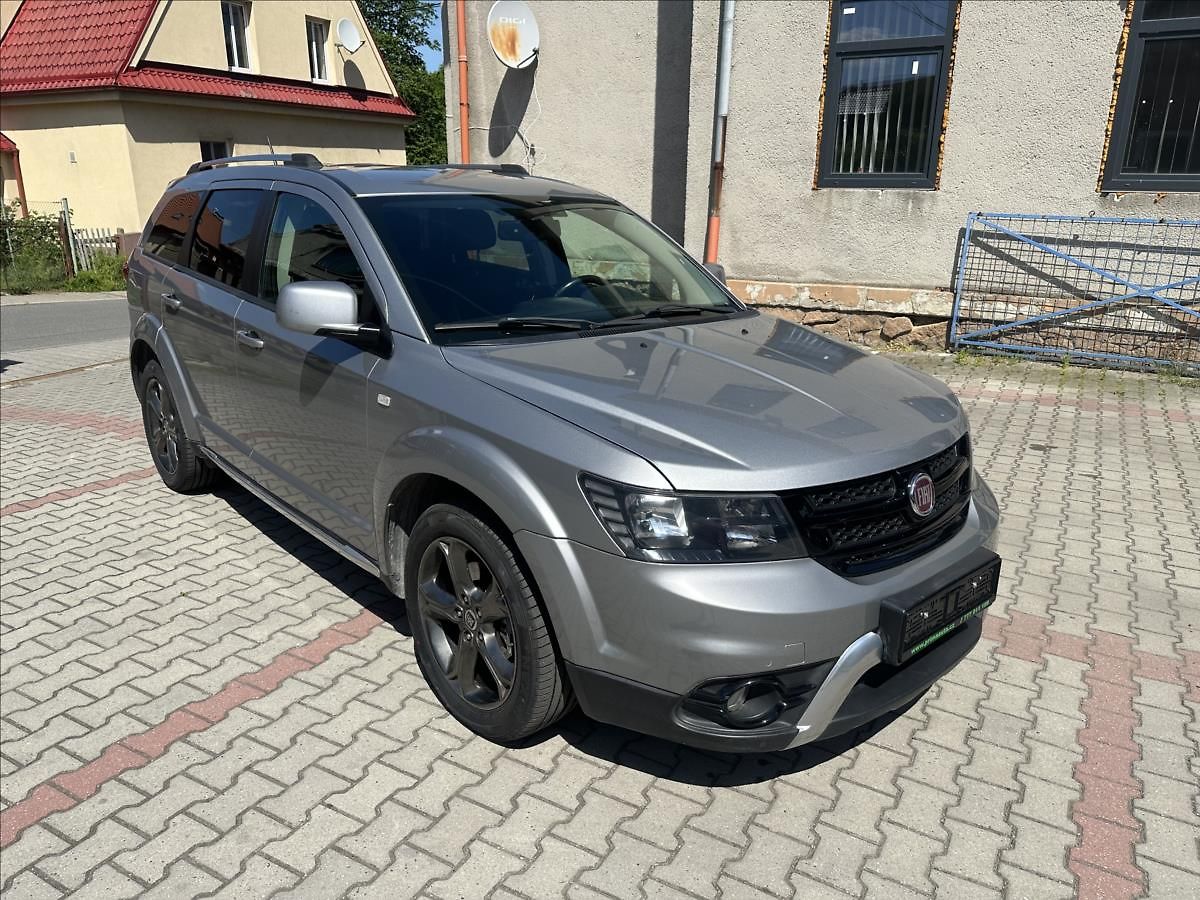 Fiat Freemont 2,0 CROSS 4x4 AUTOMAT