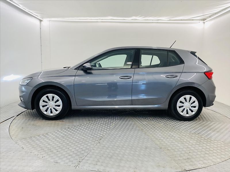 Škoda Fabia 1,0 MPI 59kW Selection - fotka 3 z 22