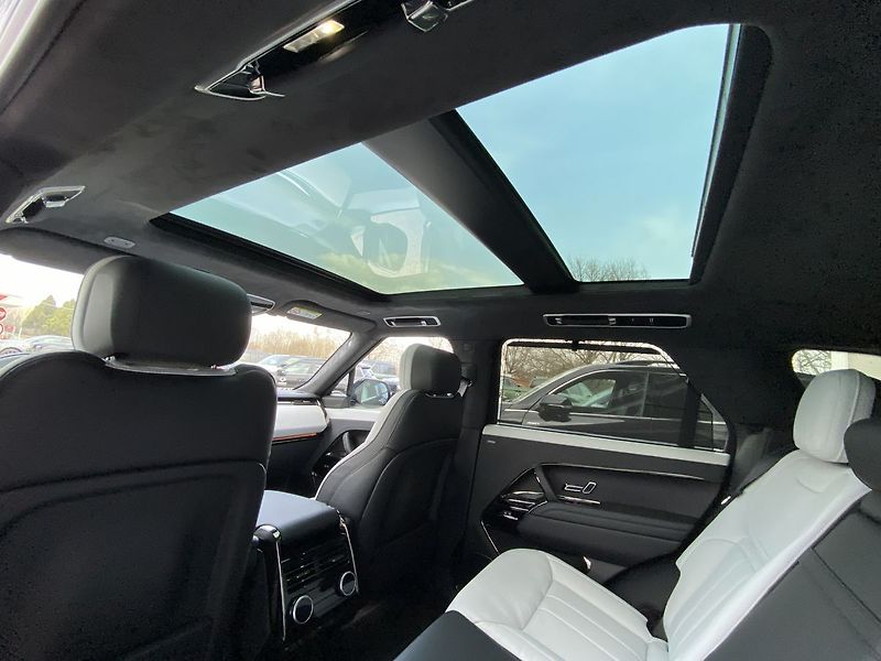 Land Rover Range Rover Sport (2026) Autobiography D350 - fotka 17 z 36