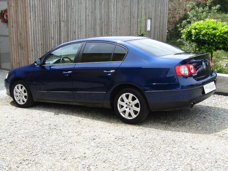 Volkswagen Passat (2008) 1.4 TSI 90kW - fotka 8 z 42