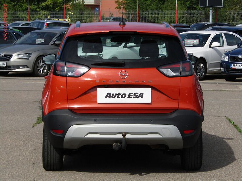 Opel Crossland (2021) 1.2 PT, 1.maj,ČR, Elegance - fotka 5 z 17