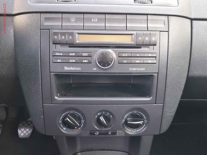 Škoda Fabia (2004) 1.4 16V, Tempomat - fotka 11 z 14