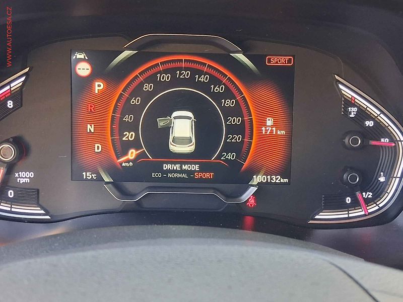 Hyundai i30 (2022) 1.5T-GDi 48V MHEV, ČR, Style - fotka 16 z 20