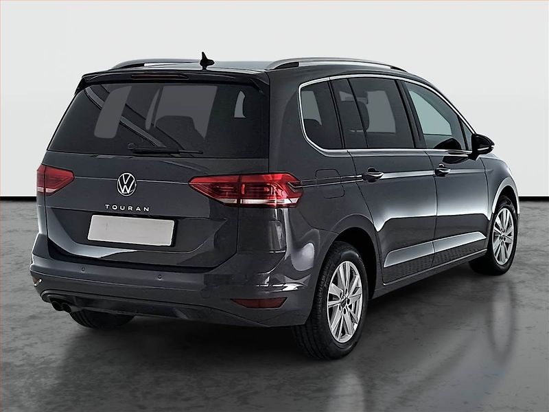 Volkswagen Touran (2023) 2.0 TDI - fotka 5 z 20