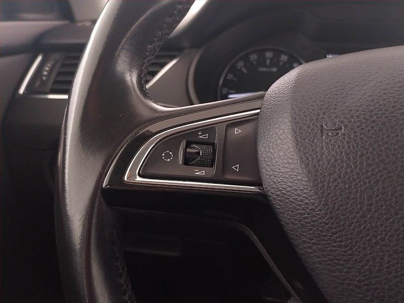 Škoda Octavia (2014) Style 2.0 TDI, Serv.kniha - fotka 13 z 18