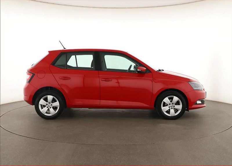 Škoda Fabia (2018) 1.0 TSI, Tempomat - fotka 6 z 12