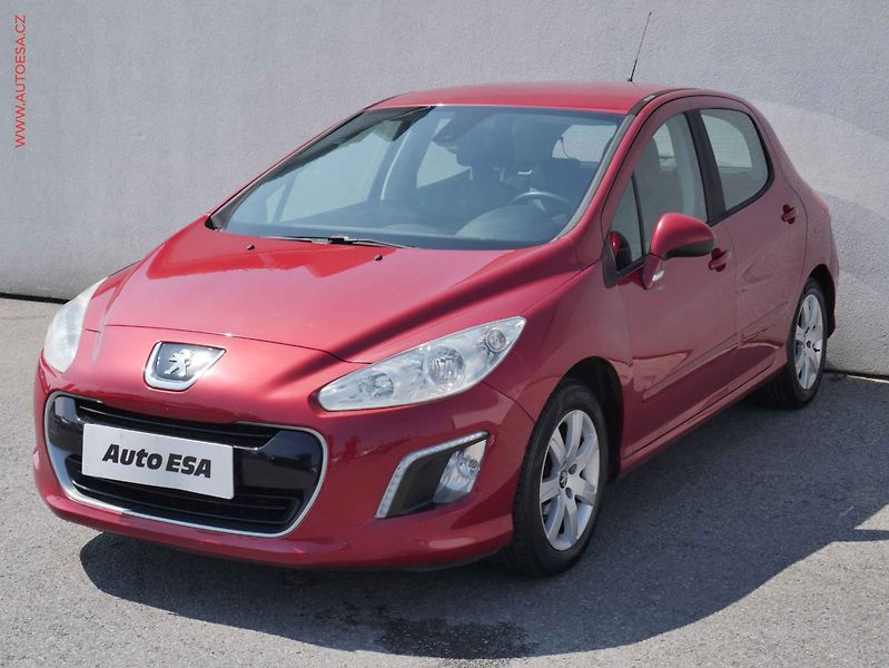 Peugeot 308 (2013) 1.6HDi, ČR, Klima - fotka 3 z 12