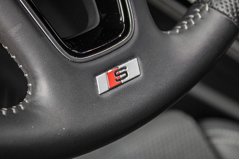Audi A4 - fotka 18 z 35