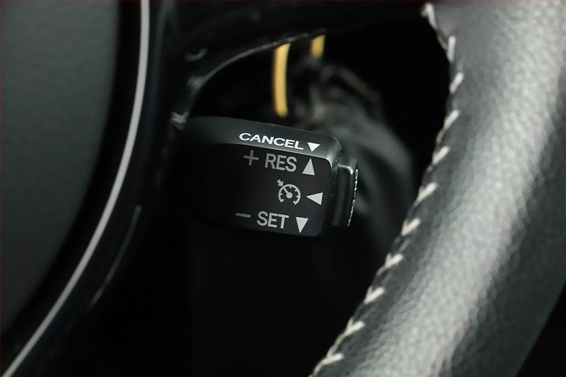 Toyota Yaris (2018) 1.5 Dual VVT-i, ČR,1.maj - fotka 16 z 18