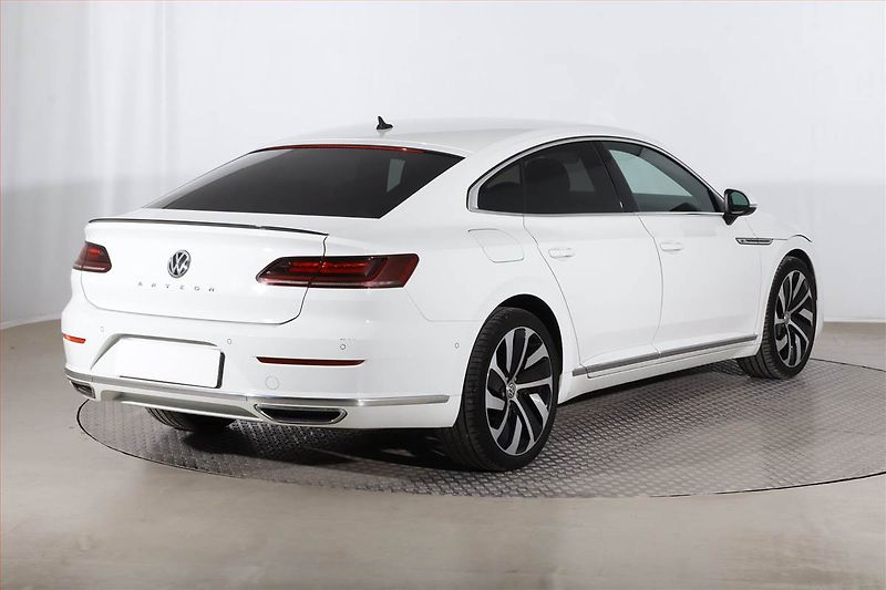 Volkswagen Arteon (2018) R-line 2.0 TDI - fotka 5 z 30
