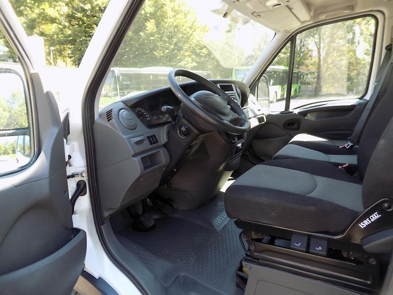 Iveco Daily (2012) 2,3 93KW 35 S 13 MAXI - fotka 15 z 44