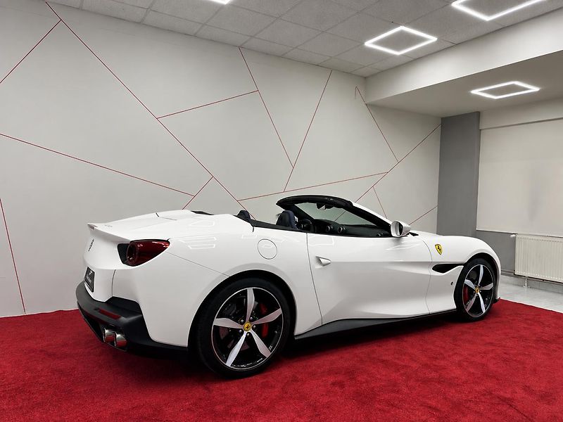 Ferrari Portofino (2018) CAMERA*TEMPOMAT*APPLECARPLAY - fotka 7 z 18