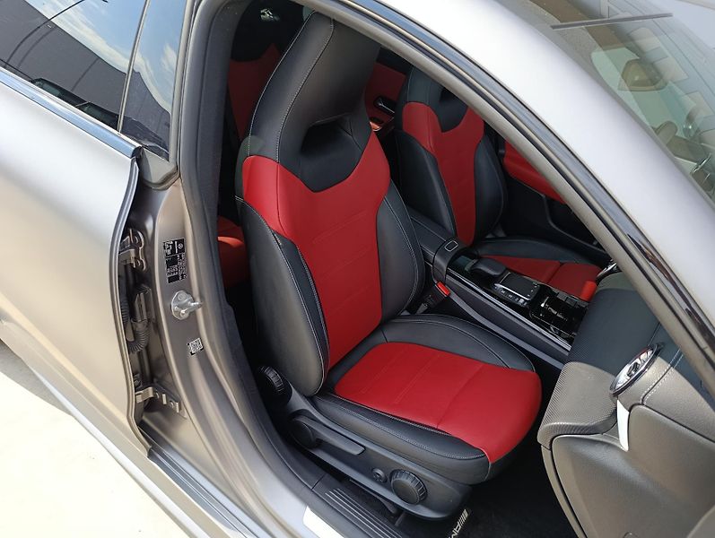 Mercedes-Benz CLA 220d AMG ČR DPH  - fotka 17 z 35