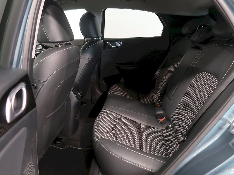 Kia XCeed (2025) TOP 1,5 T-GDi 103kW 7DCT - fotka 14 z 27