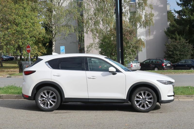 Mazda CX-5 2.5 G194 AWD AT Revolut. tažné - fotka 5 z 34