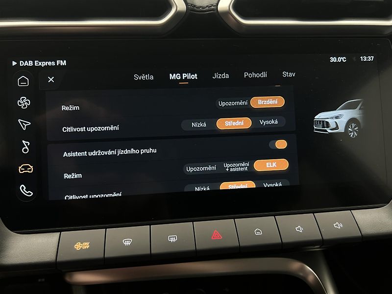 MG ZS HYBRID+ EXCLUSIVE 1.5 AUT - fotka 31 z 39