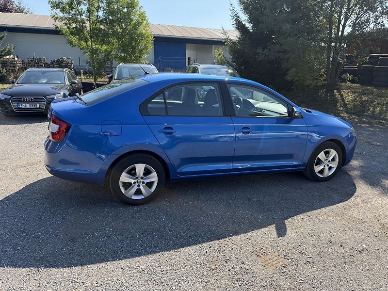 Škoda Rapid 1.0 TSI DPH REZERVACE - fotka 7 z 20