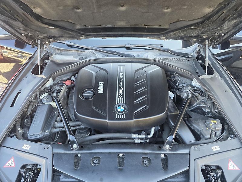 BMW Řada 5 525 D 160KW Automat TZ - fotka 11 z 20