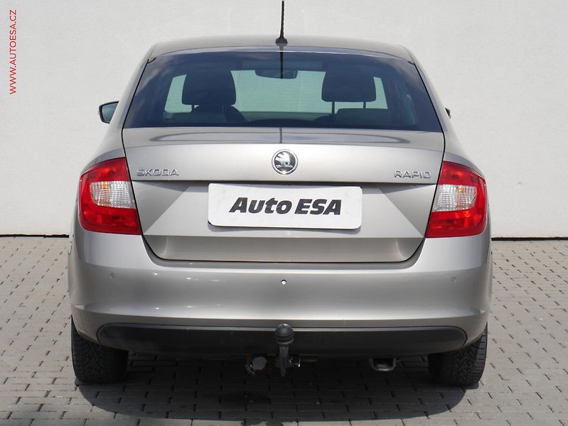 Škoda Rapid (2015) 1.6 TDi, ČR, Style, TZ - fotka 5 z 16