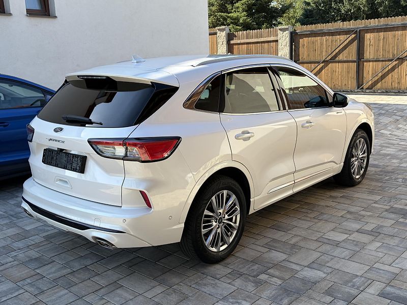 Ford Kuga (2022) Vignale 2.5 PHEV, 10/22 - fotka 3 z 22