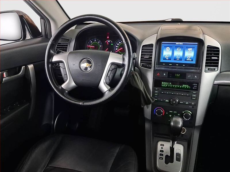 Chevrolet Captiva (2010) 2.0 D, 4X4, Automat, 7 míst - fotka 7 z 19