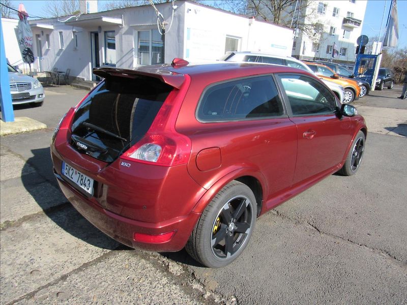 Volvo C30 1,6 D 80kW - fotka 6 z 27