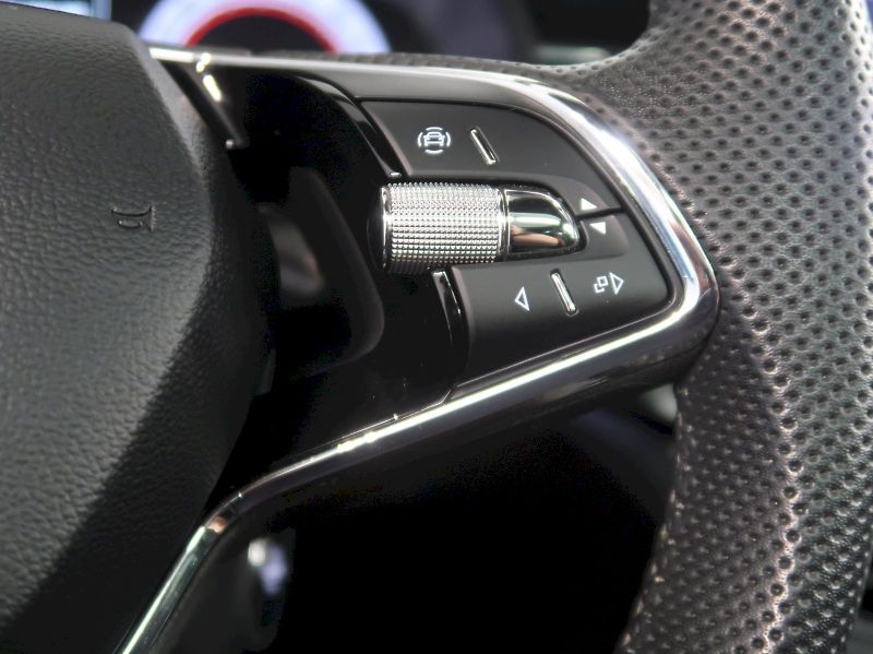 Škoda Scala (2023) MONTE CARLO 1.5TSI 110KW PANOR - fotka 20 z 40