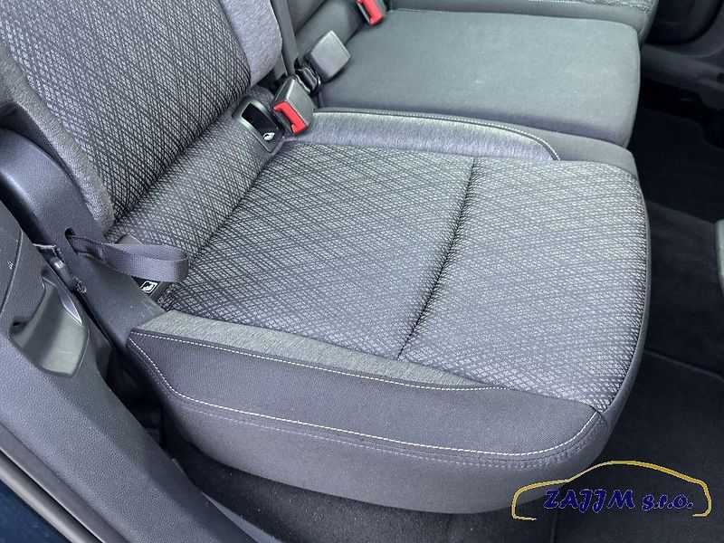 Škoda Karoq Exclusive 2.0TDI 110kw 4x4 DSG - fotka 46 z 52