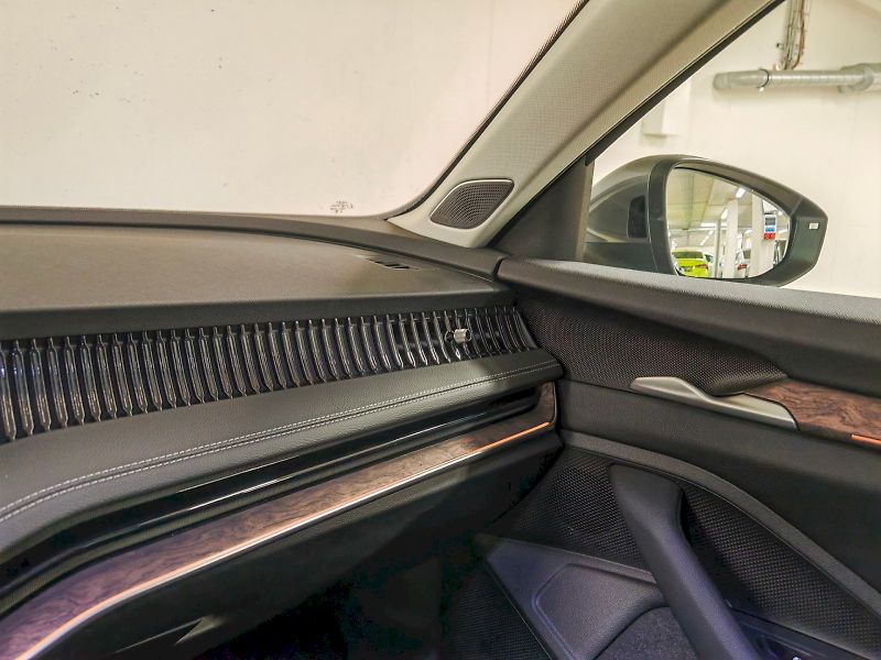 Škoda Superb (2024) Combi 2.0 TDI 142 kW DSG 4x4 L - fotka 6 z 34