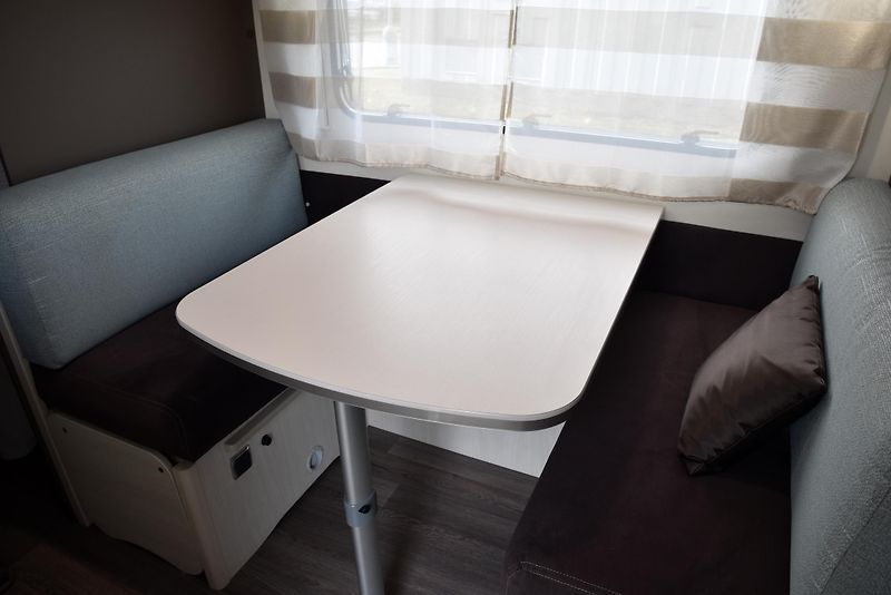 Sterckemann Starlett 496 PE COMFORT, KLIMA, 5MÍST - fotka 23 z 50