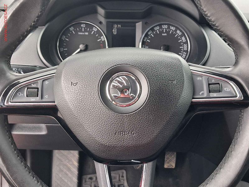 Škoda Octavia (2014) 1.2 TSI, ČR, servis.kniha, AC - fotka 15 z 17