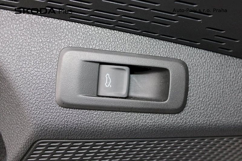 Škoda Octavia (2024) Style 2,0 TDI 110kW DSG - fotka 9 z 25