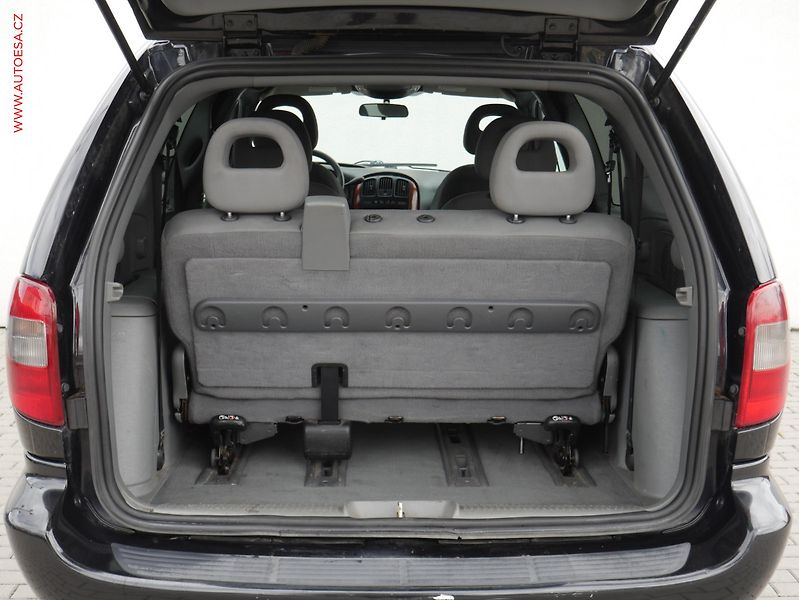 Chrysler Voyager (2005) 2.8CRD, AT, autoAC - fotka 7 z 16