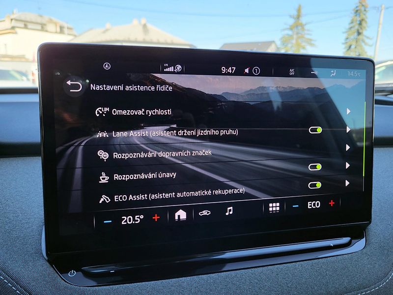 Škoda Enyaq 60 iV 132kW - fotka 17 z 49