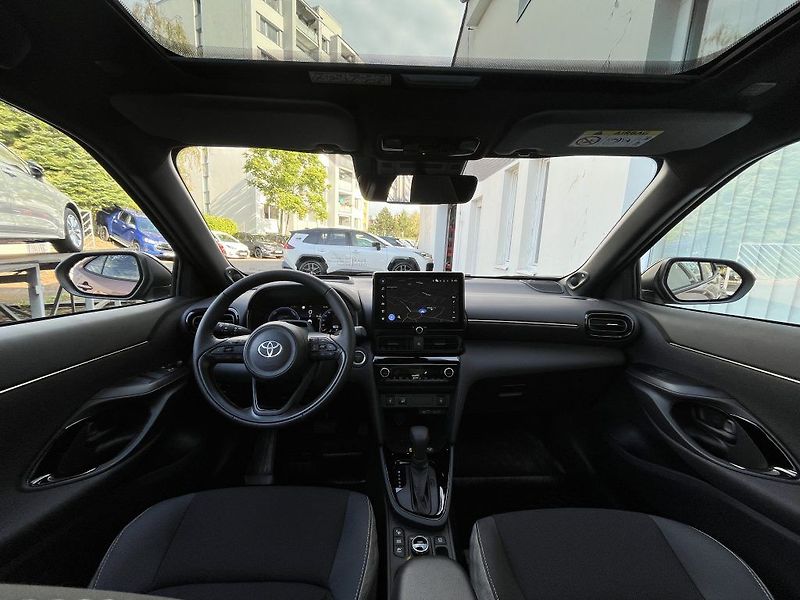 Toyota Yaris Cross 1.5L HEV130 Executive Tech VIP - fotka 27 z 27