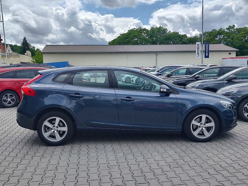 Volvo V40 2.0i/90kW kinetic - fotka 4 z 27