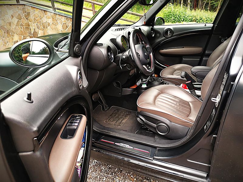 Mini Countryman (2015) SD ALL4 - fotka 7 z 17